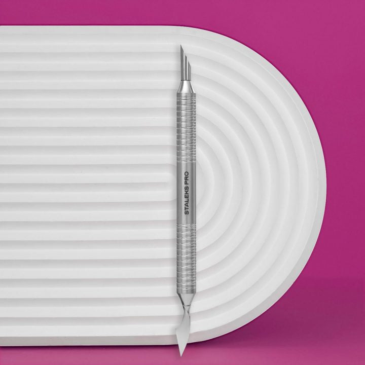 Repujador de Cutículas Expert 100 Type 1 “ahuecado” Staleks