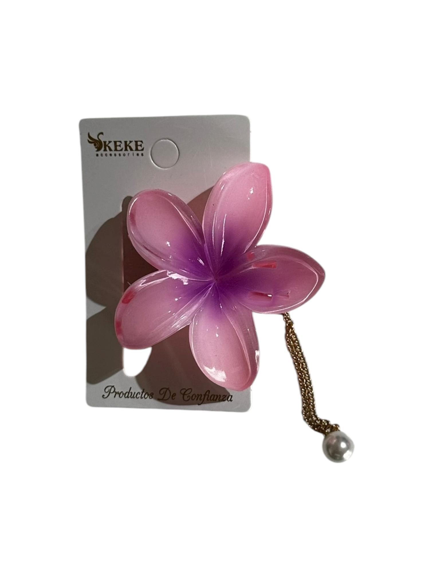 Pinza flor hawaiana con accesorio colgante