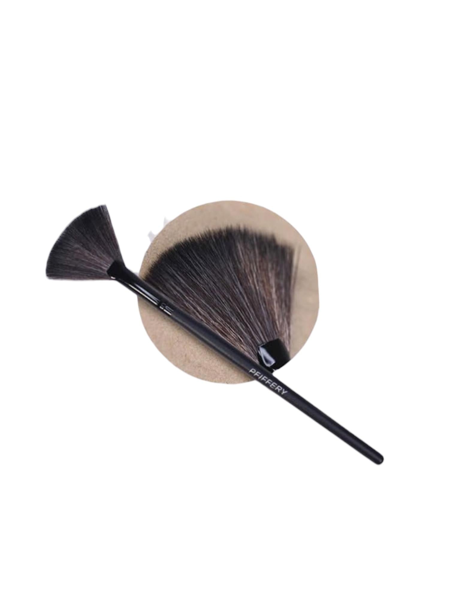 Brocha Abanico Pequeña PF811 Pfiffery