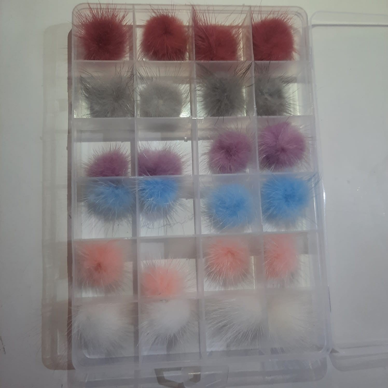 Caja de pompones color mix 2