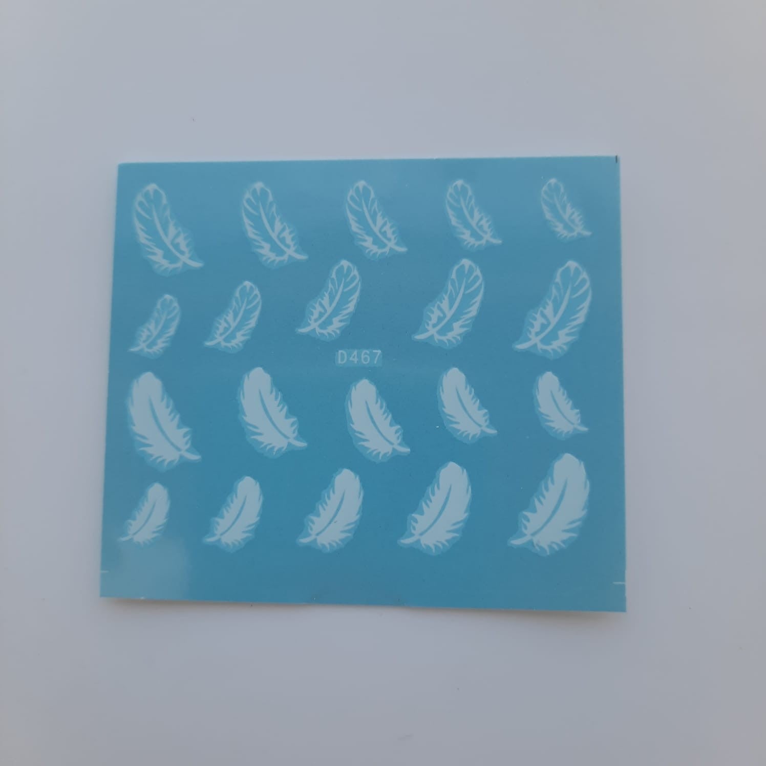 Tatuaje al agua plumas D467